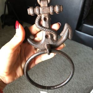 Brand new nautical towel holder